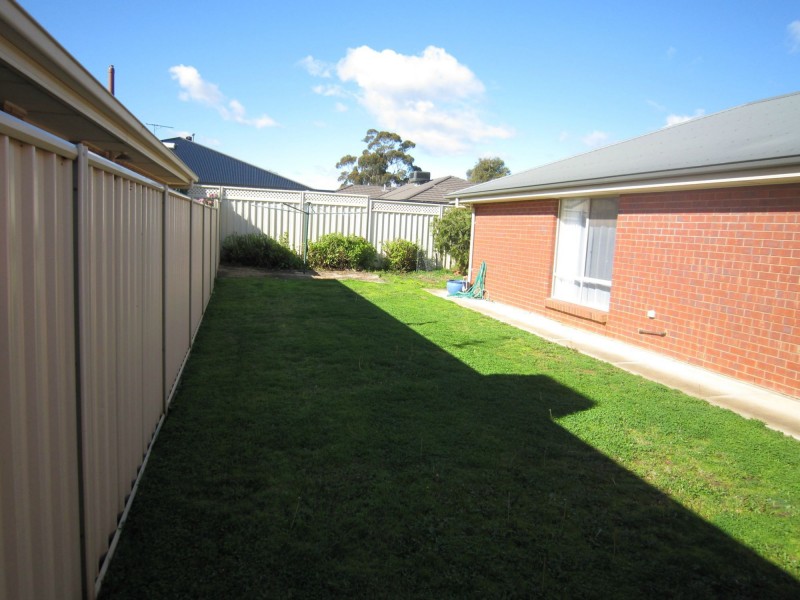 11 Navigator Parade, Smithfield SA 5114