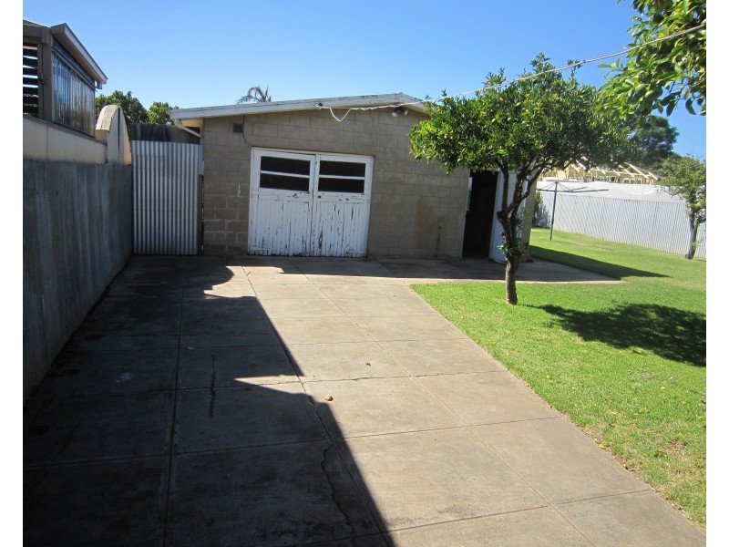 10 Natalie Ave, Salisbury SA 5108