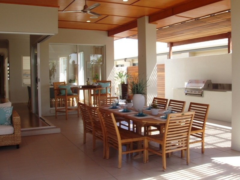 15 Tiller Road, Kawana Waters QLD 4575