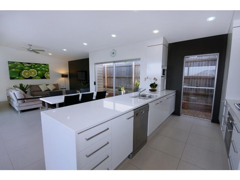 No 29 Kurramine Crescent, Mountain Creek QLD 4557