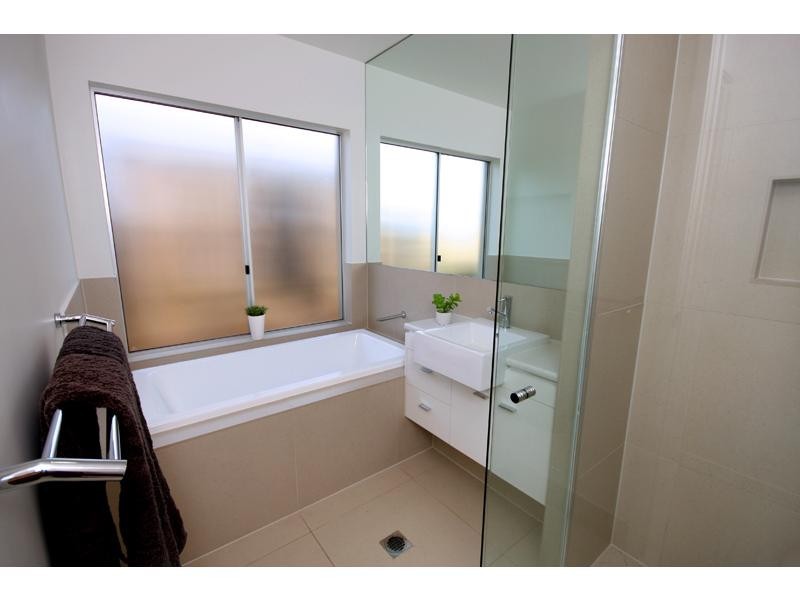 No 29 Kurramine Crescent, Mountain Creek QLD 4557