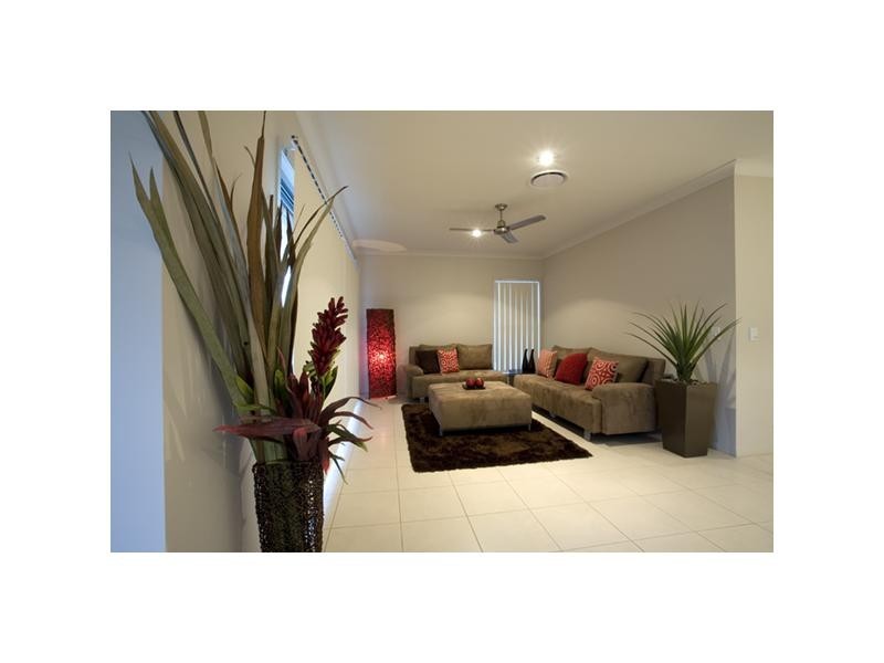 Pacific Pines QLD 4211