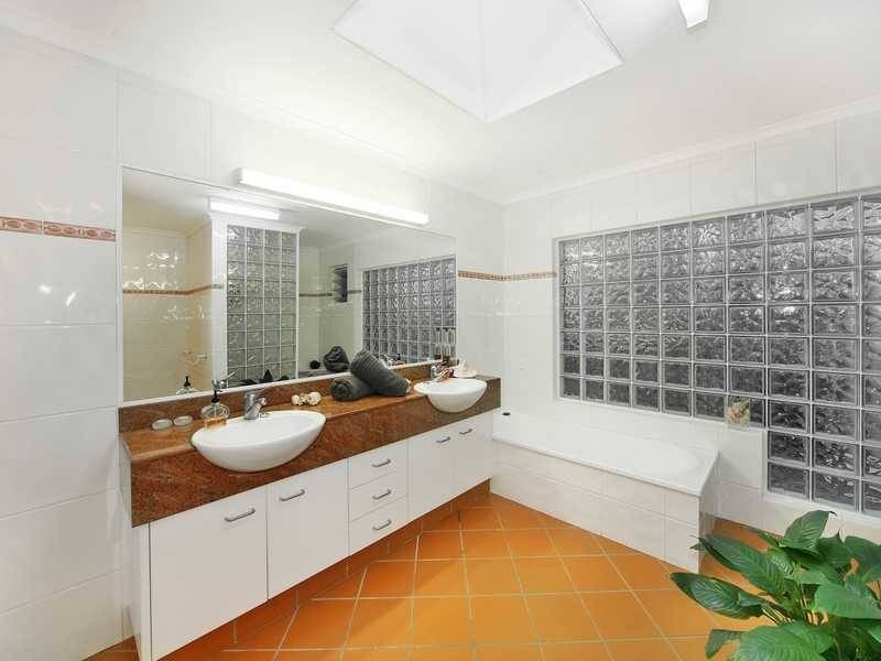 Rosemount QLD 4560