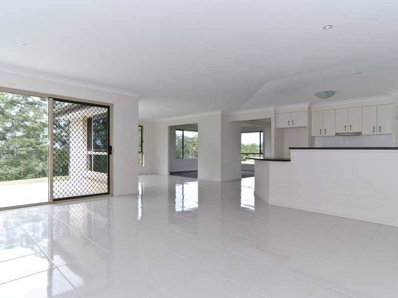 Rosemount QLD 4560