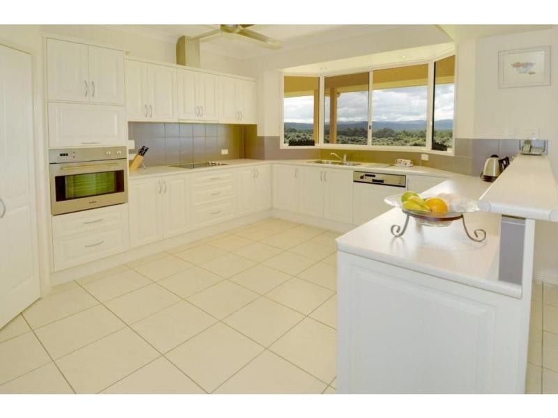 Glass House Mountains QLD 4518