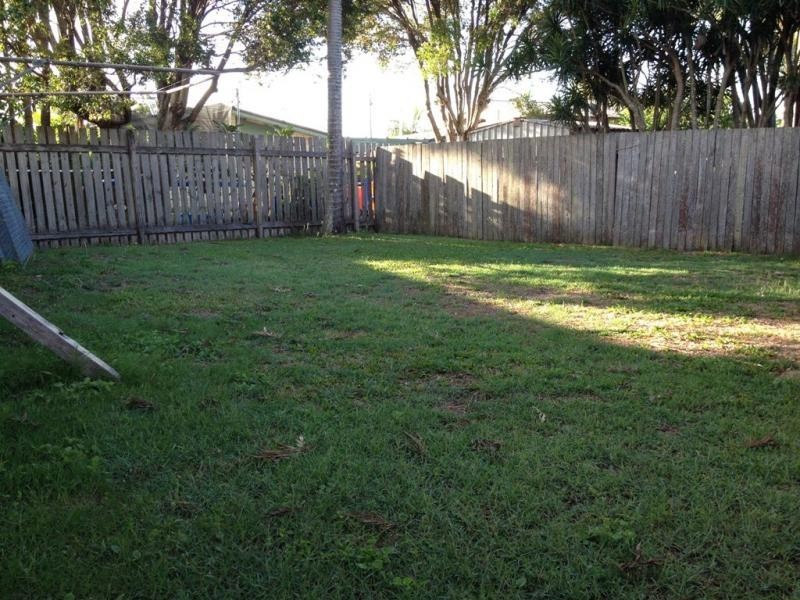Duplex 1/1/4 Adelong Crescent, Buddina QLD 4575