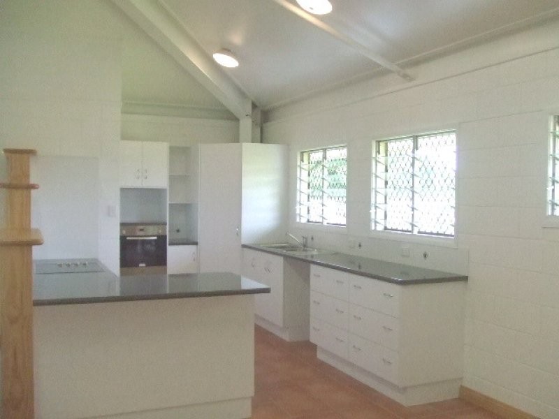 103 Drysdale Street, Brandon QLD 4808