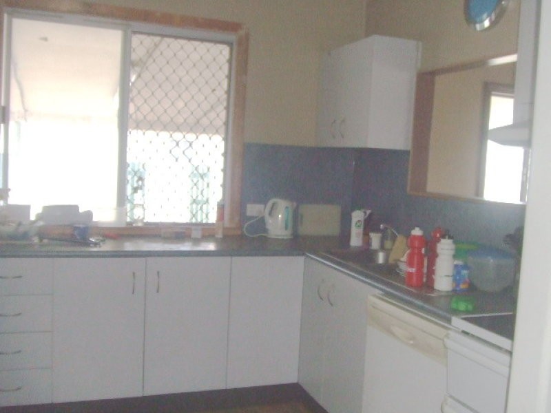 50 Fourth Street, Home Hill QLD 4806