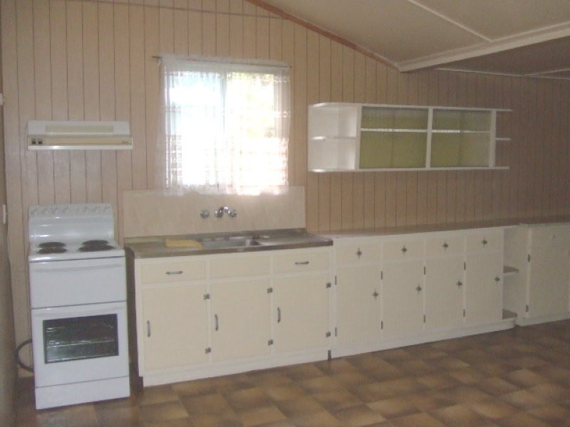 36 Fifth Avenue, Home Hill QLD 4806