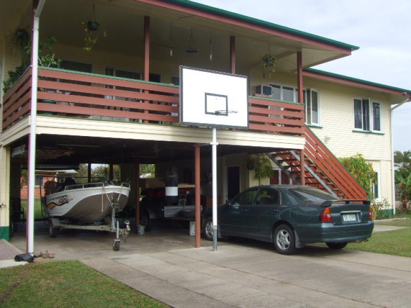 87 Young Street, Ayr QLD 4807