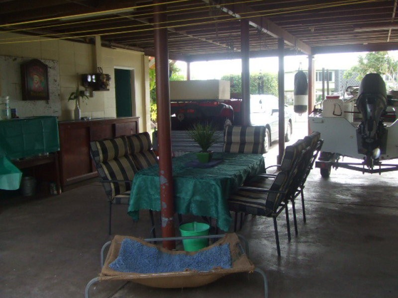 87 Young Street, Ayr QLD 4807