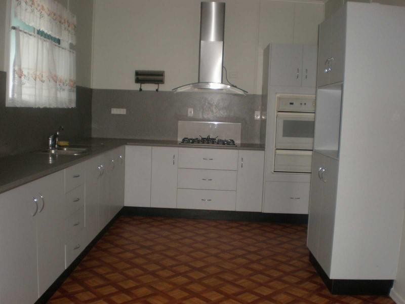 9 Grey Street, Ayr QLD 4807