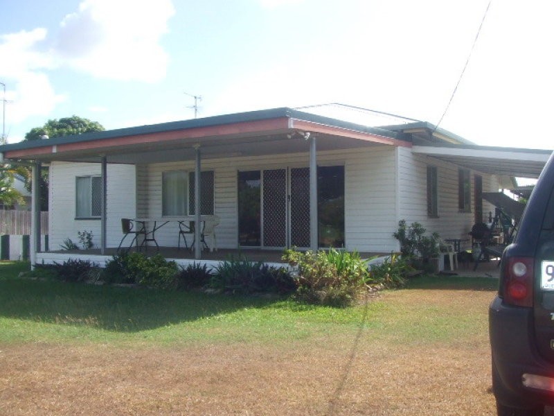 50 Fourth Street, Home Hill QLD 4806