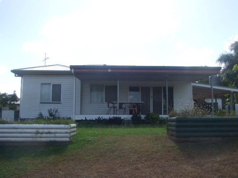 50 Fourth Street, Home Hill QLD 4806