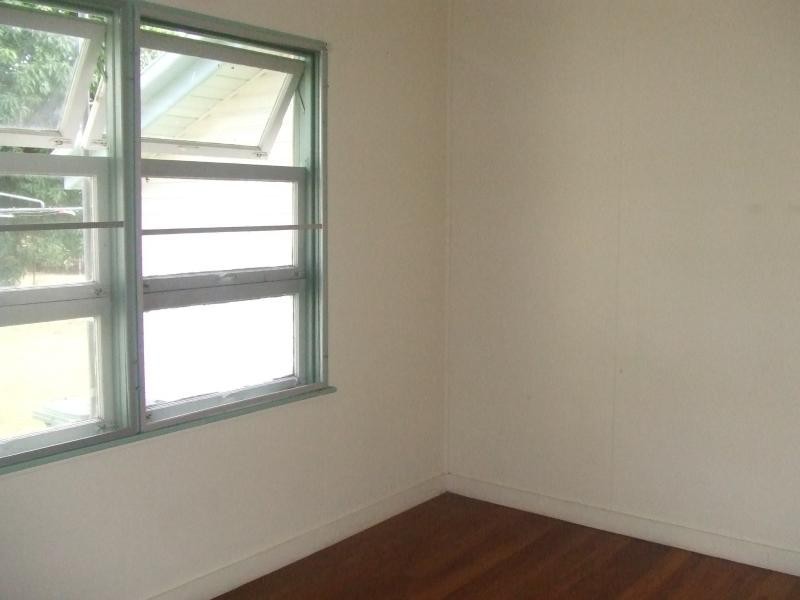 22 Nelson Street, Clare QLD 4807