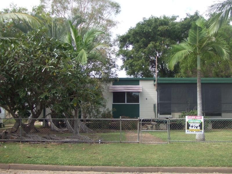 9 Larkin Street, Clare QLD 4807
