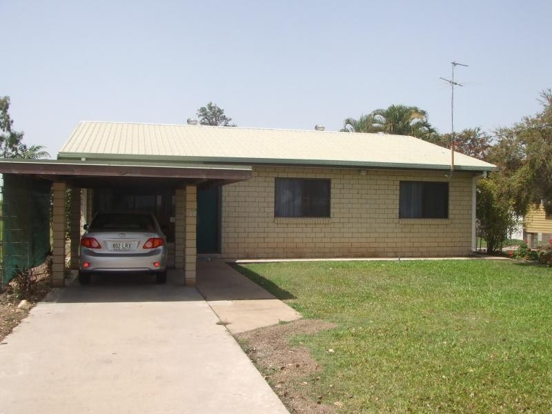 63 Seventh Avenue, Home Hill QLD 4806