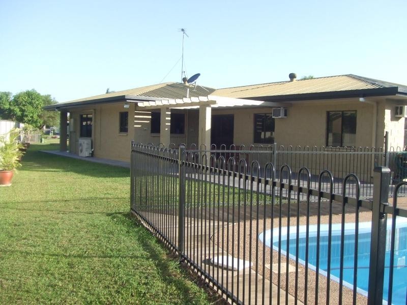 15 Searle Court, Ayr QLD 4807