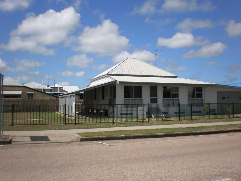 118 Young Street, Ayr QLD 4807