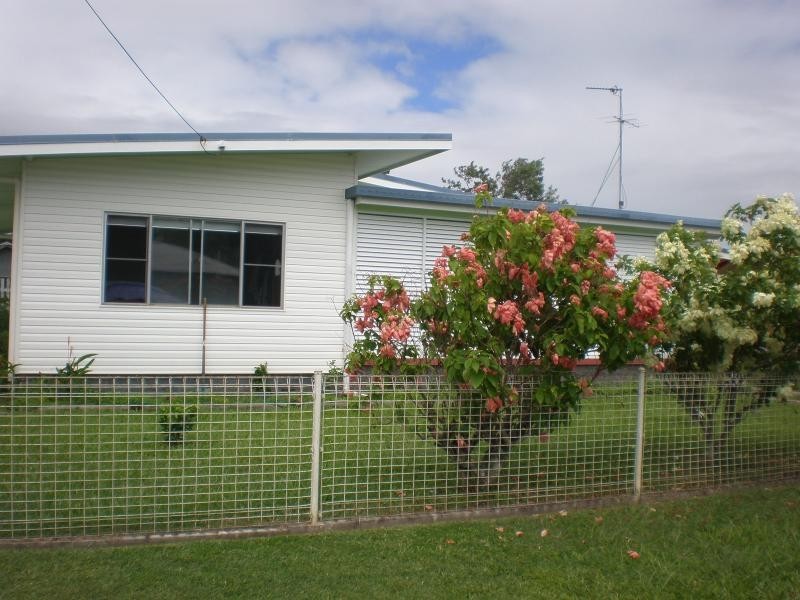 9 Ann Street, Ayr QLD 4807