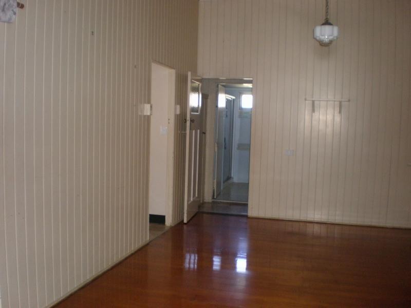 127 Mackenzie Street, Ayr QLD 4807