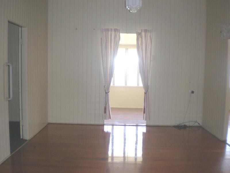 127 Mackenzie Street, Ayr QLD 4807