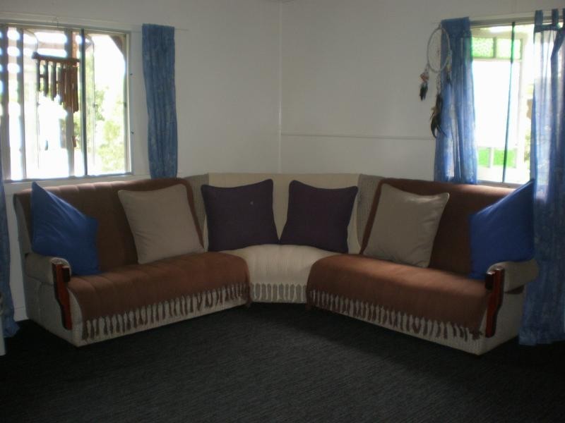 27 Tenth Avenue, Home Hill QLD 4806