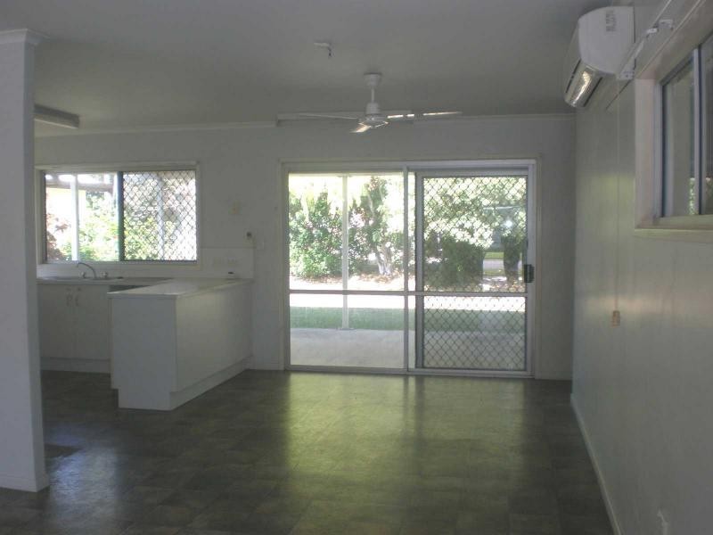 8 Searle Court, Ayr QLD 4807