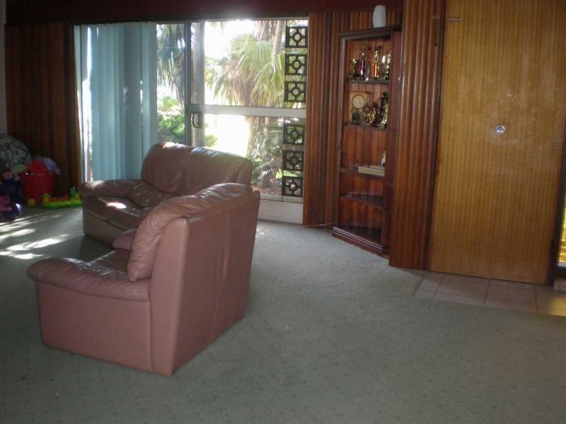 14 Hayes Street, Ayr QLD 4807