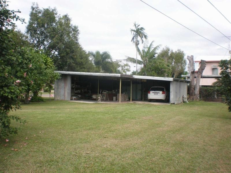 112 Fourteenth Avenue, Home Hill QLD 4806