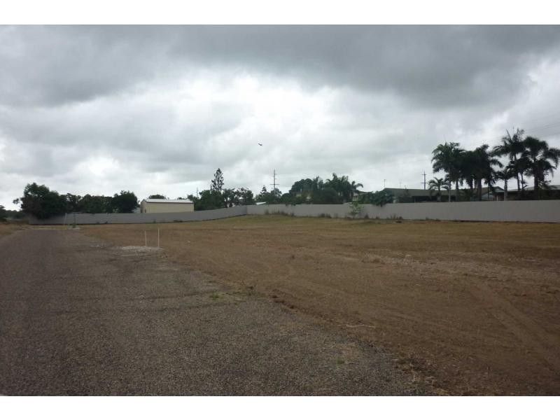 L1 / 57 Old Clare Road, Ayr QLD 4807