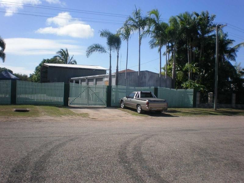 110 Railway Street, Ayr QLD 4807
