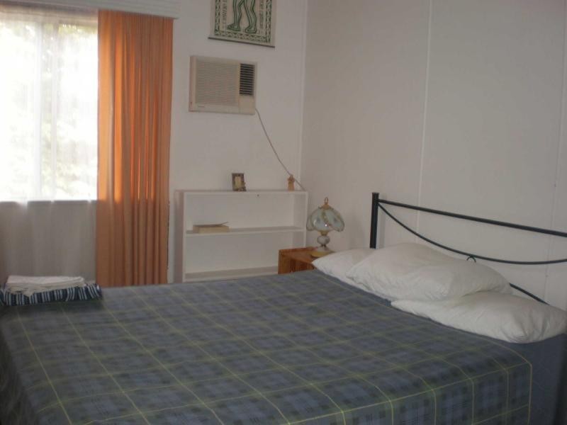 1 Seventh Street, Home Hill QLD 4806