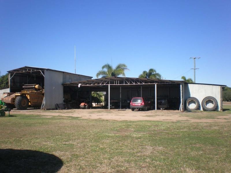 12 Shrank Road, Airdmillan QLD 4807