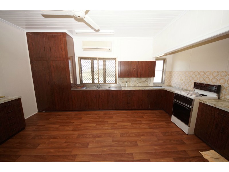 32 Mary Street, Ayr QLD 4807