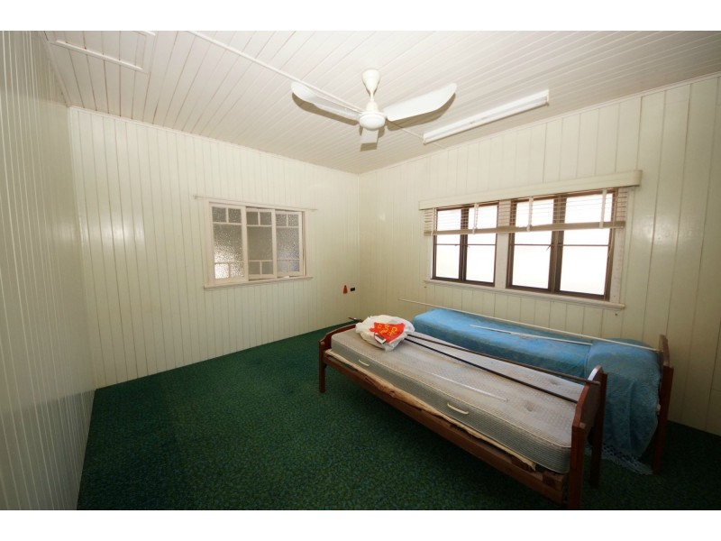 32 Mary Street, Ayr QLD 4807