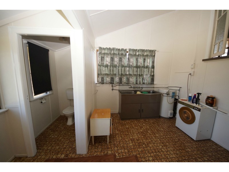 32 Mary Street, Ayr QLD 4807