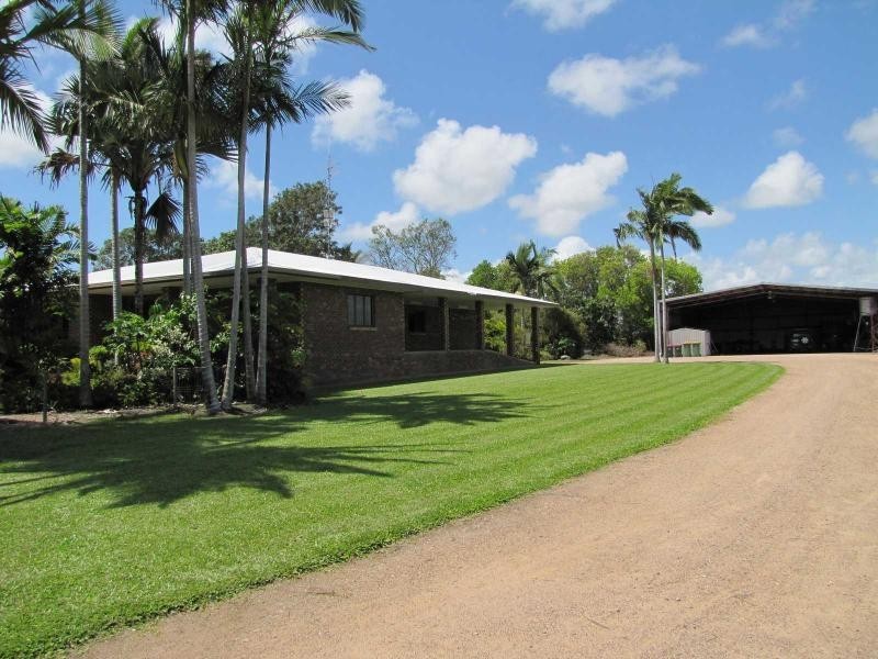 11 Loram Road, Jarvisfield QLD 4807