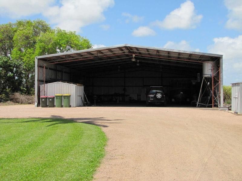 11 Loram Road, Jarvisfield QLD 4807