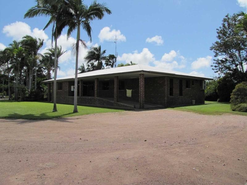 11 Loram Road, Jarvisfield QLD 4807