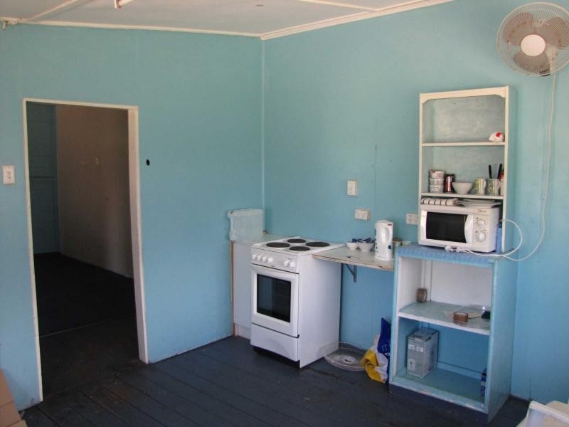 90 Railway Street, Ayr QLD 4807