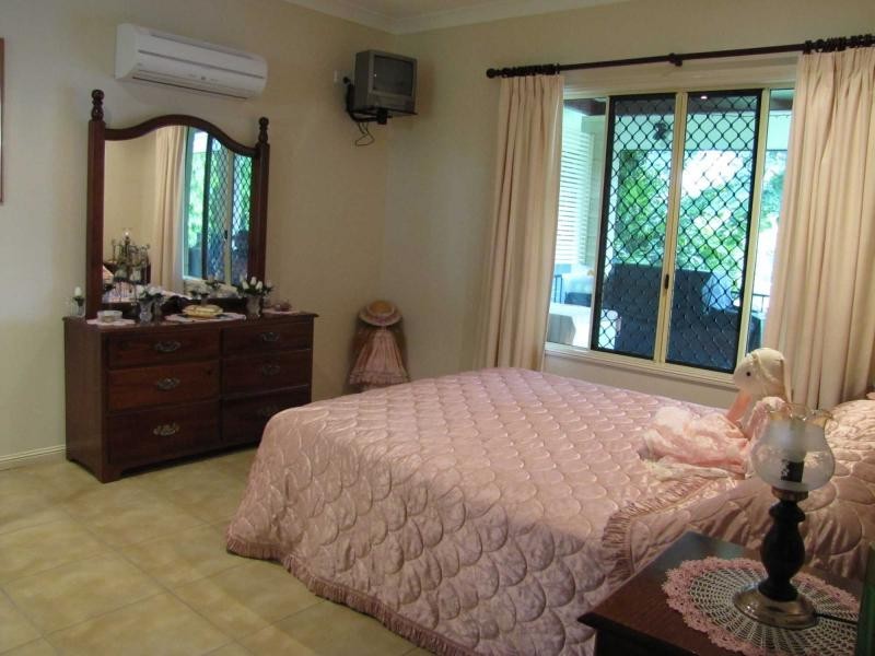 65 Ninth Avenue, Home Hill QLD 4806
