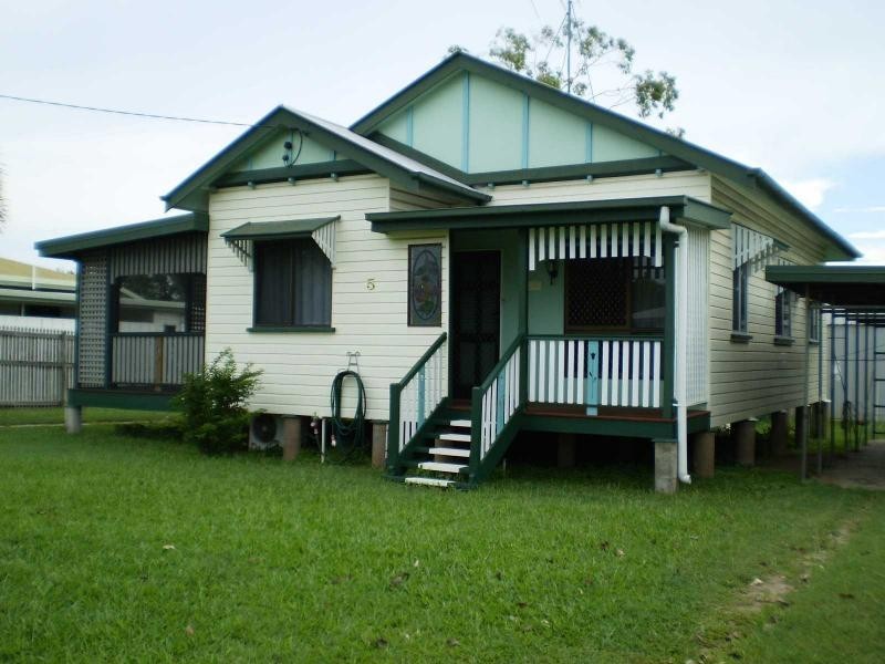 5 Barsby Street, Ayr QLD 4807