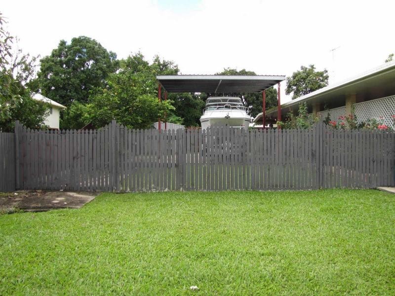 43 Fourteenth Street, Home Hill QLD 4806