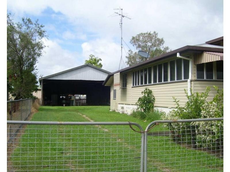 9 Richard Street, Ayr QLD 4807