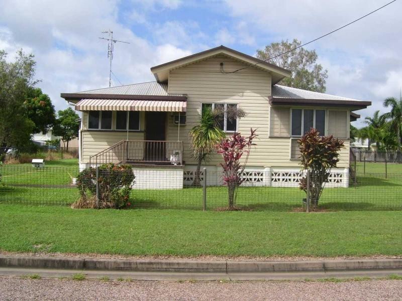 9 Richard Street, Ayr QLD 4807