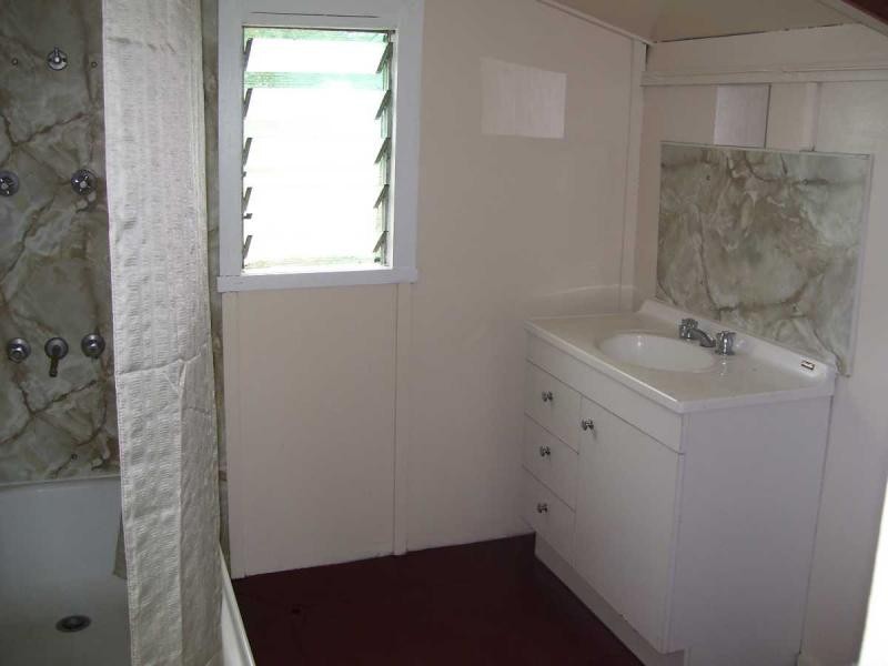 27 Munro Street, Ayr QLD 4807