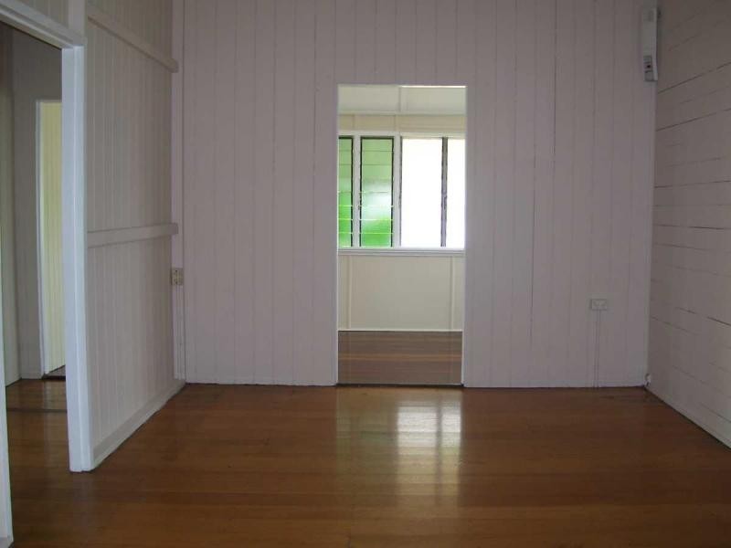 27 Munro Street, Ayr QLD 4807