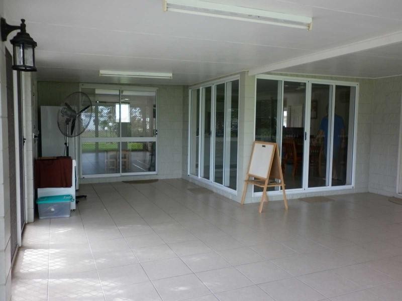 37 Laurence Crescent, Ayr QLD 4807