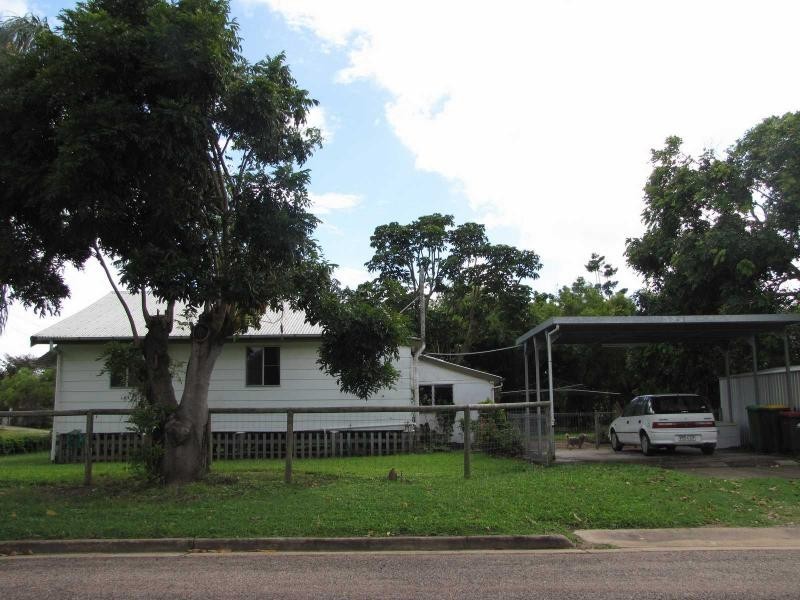 24 Michael Street, Ayr QLD 4807